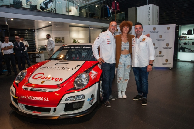 019 presentacin porsche 2010 ares racing 035
